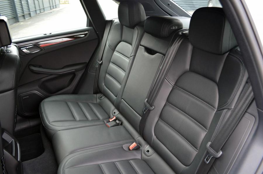  Porsche Macan Turbo 2015 года  (фото 20 из 84)